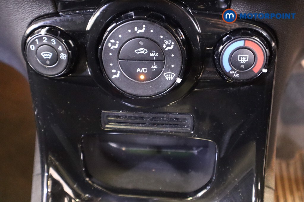 Used Ford Fiesta 2015 for sale - 76394592: Photo 27