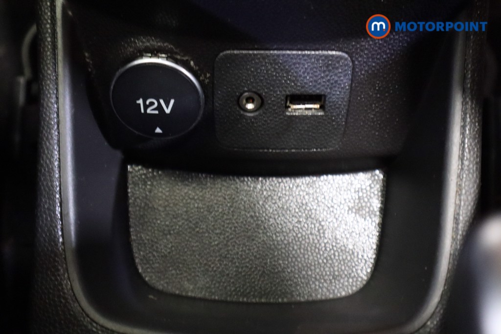 Used Ford Fiesta 2015 for sale - 76394592: Photo 28