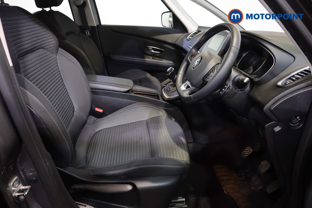 Used Renault Grand Scenic 2019 for sale - 77653923: Photo 14