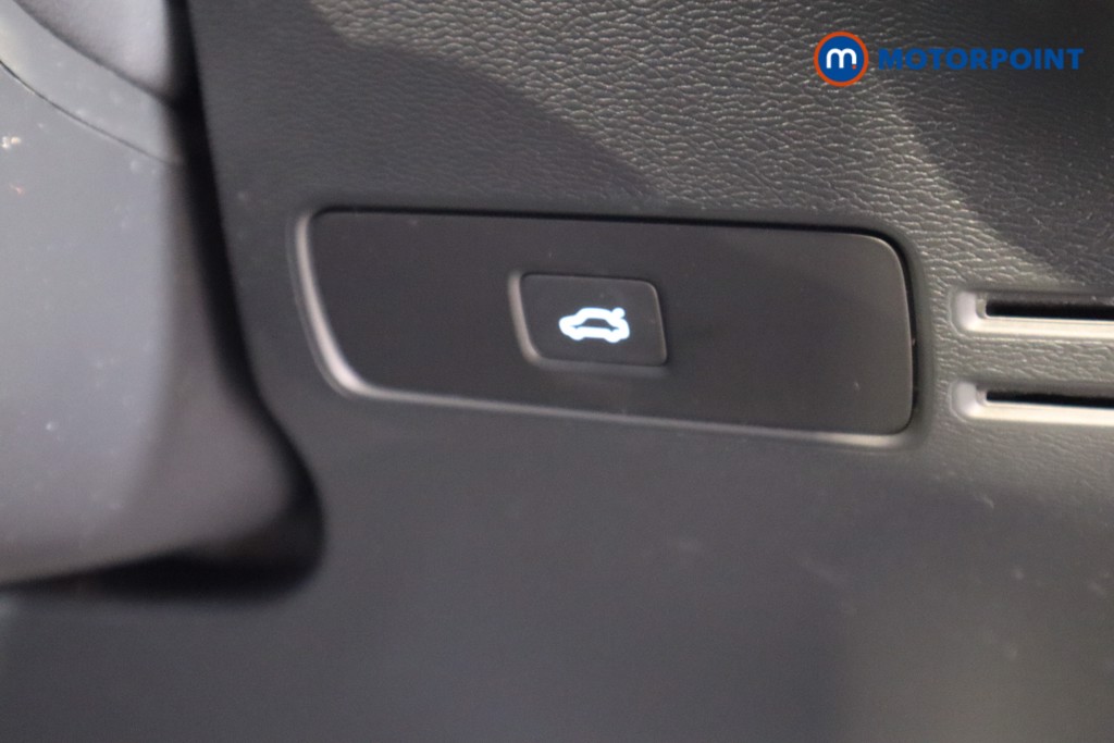 Used Volvo XC40 2023 for sale - 76835871: Photo 21