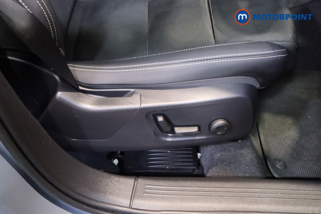 Used Volvo XC40 2023 for sale - 76835871: Photo 25