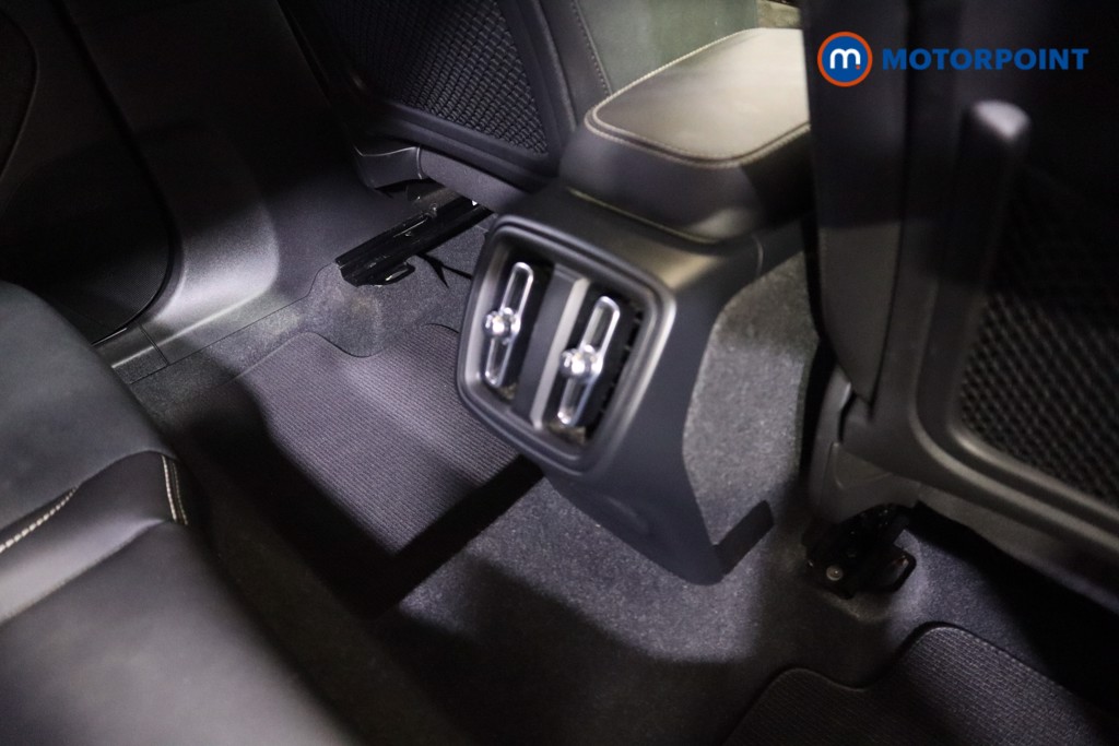 Used Volvo XC40 2023 for sale - 76835871: Photo 29