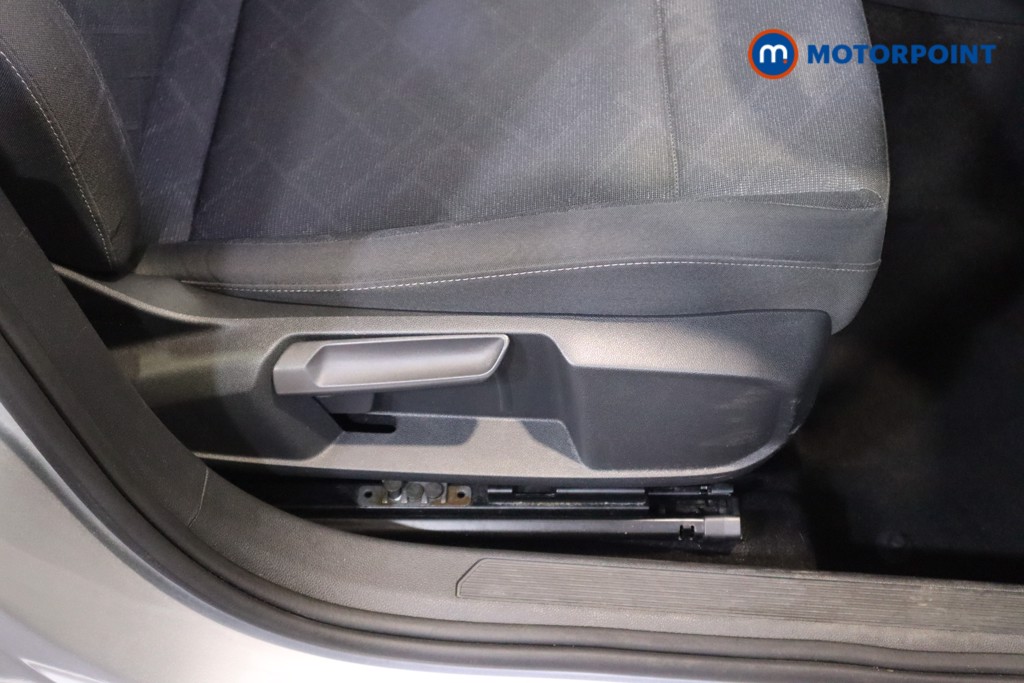 Used Volkswagen Golf 2023 for sale - 76344932: Photo 24