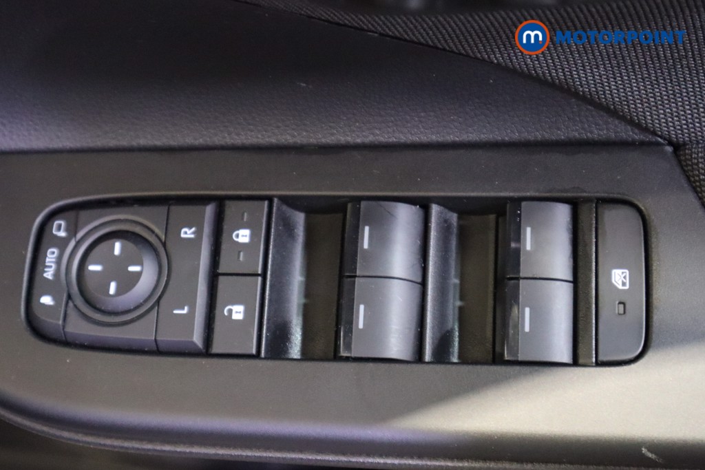 Used Toyota C-HR 2024 for sale - 77275084: Photo 23