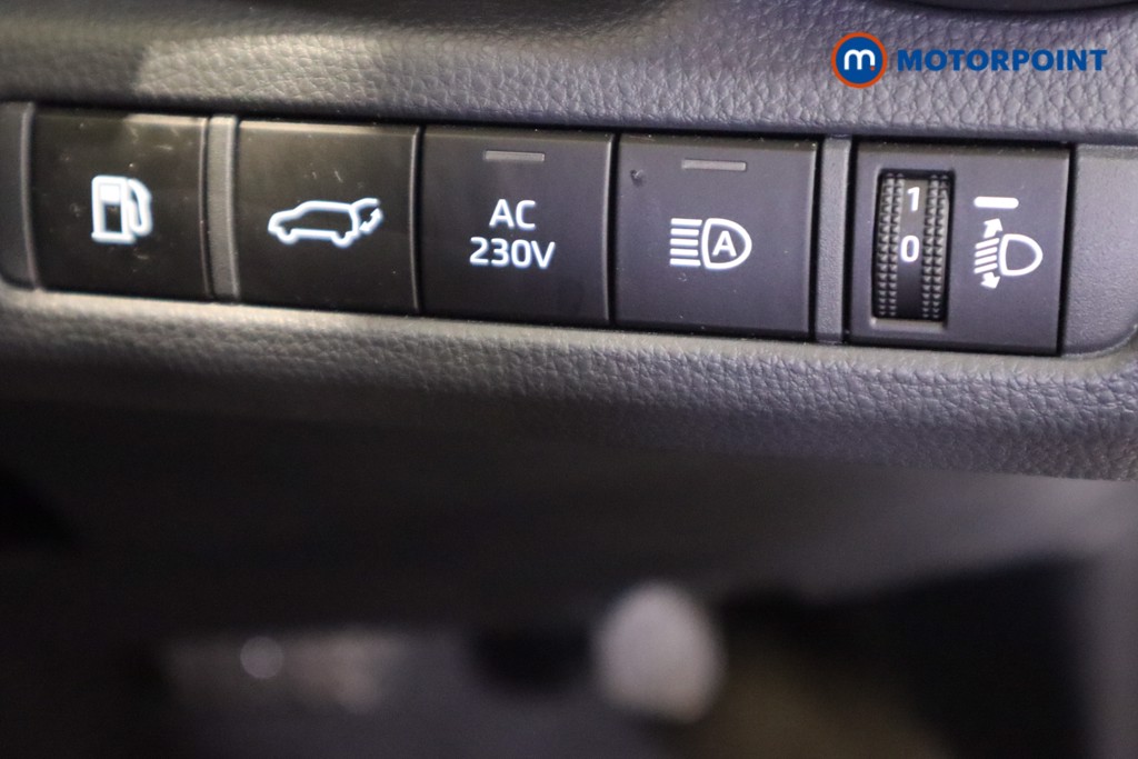 Used Toyota C-HR 2024 for sale - 77275084: Photo 24