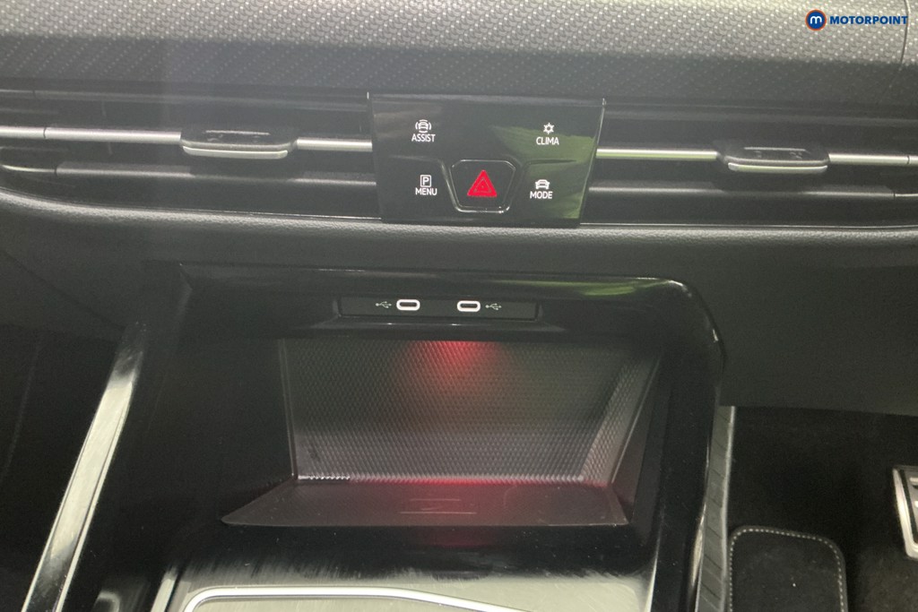 Used Volkswagen Golf 2024 for sale - 77918896: Photo 30