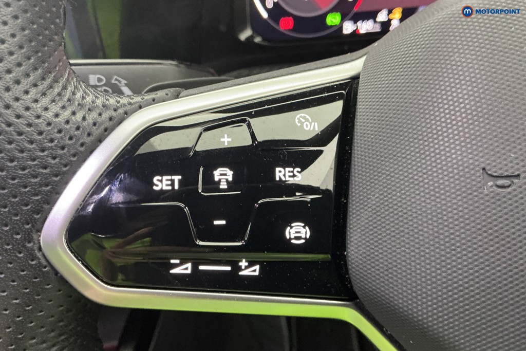 Used Volkswagen Golf 2024 for sale - 77918896: Photo 32