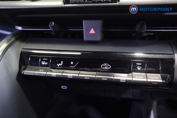Used Toyota C-HR 2024 for sale - 75960339: Photo 13