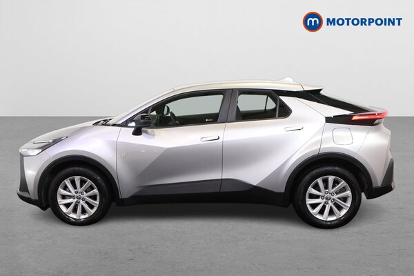 Used Toyota C-HR 2024 for sale - 75960339: Photo 4
