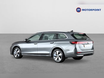 Used Volkswagen Passat 2025 for sale - 78718530: Photo