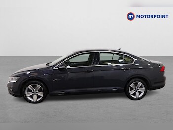 Used Volkswagen Passat undefined for sale - 77533577: Photo