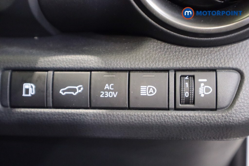 Used Toyota C-HR 2025 for sale - 77743840: Photo 24