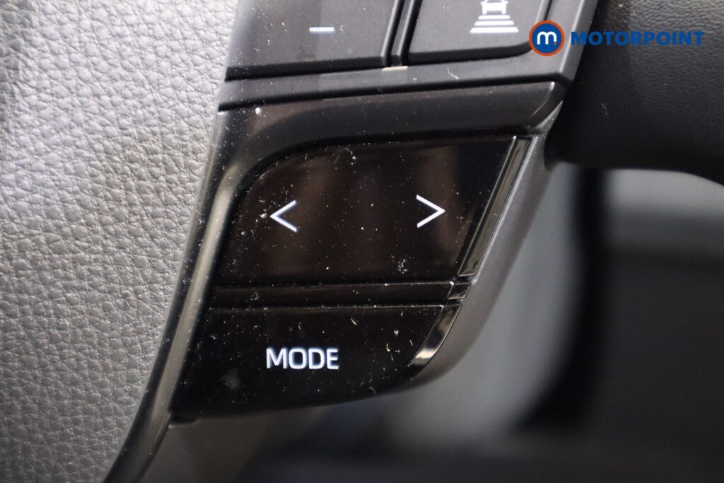 Used Toyota C-HR 2025 for sale - 77743840: Photo 28