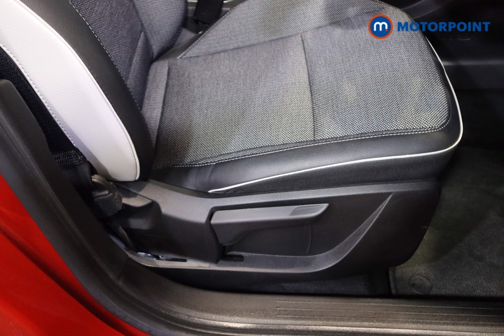 Used Renault Captur 2021 for sale - 76491288: Photo 24