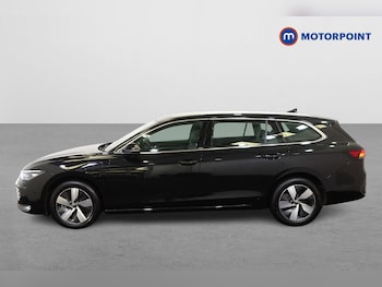 Used Volkswagen Passat 2025 for sale - 75874964: Photo