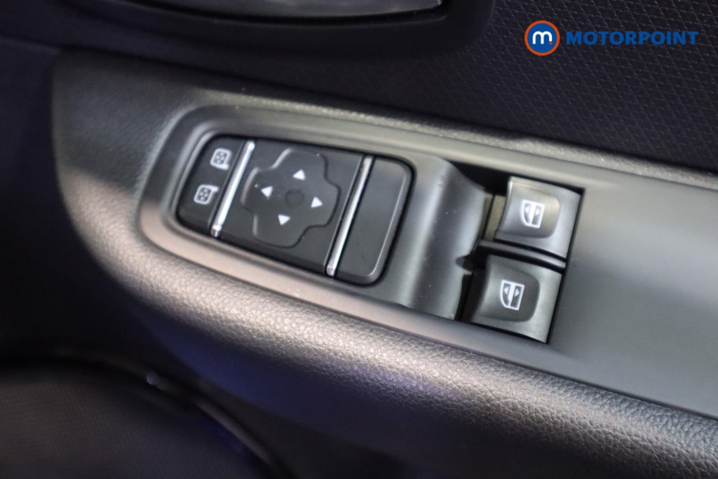 Used Renault Clio 2018 for sale - 77003420: Photo 19