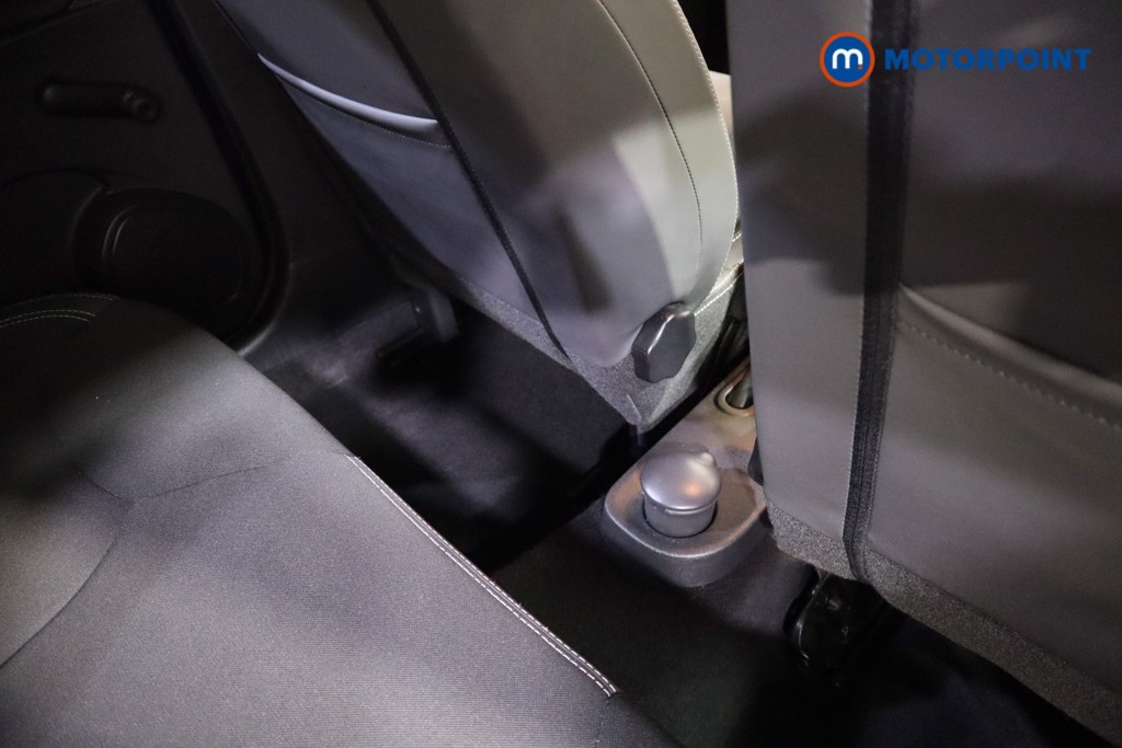 Used Renault Clio 2018 for sale - 77003420: Photo 27