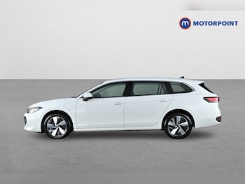 Used Volkswagen Passat 2025 for sale - 78721071: Photo