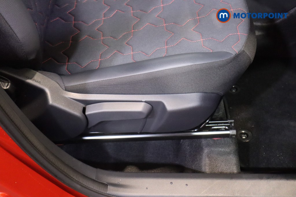 Used Toyota Aygo X 2024 for sale - 76394826: Photo 24