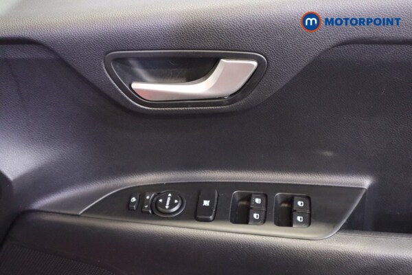 Used Kia Stonic 2022 for sale - 76196833: Photo 18