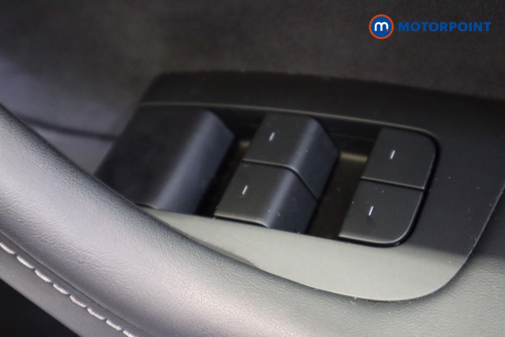 Used Tesla Model Y 2024 for sale - 77951547: Photo 16