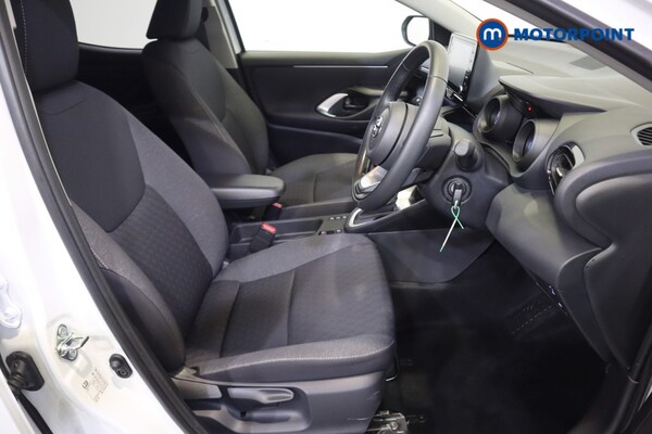 Used Toyota Yaris 2023 for sale - 76026820: Photo 14