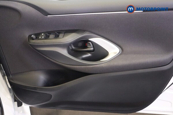 Used Toyota Yaris 2023 for sale - 76026820: Photo 21