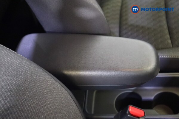 Used Toyota Yaris 2023 for sale - 76026820: Photo 32