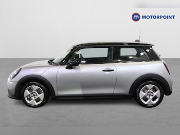 Used MINI Cooper 2024 for sale - 76114747: Photo