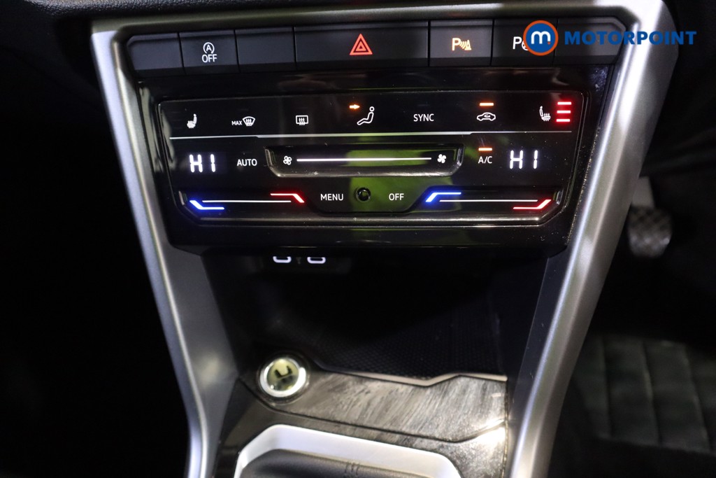 Used Volkswagen T-Roc 2023 for sale - 77886304: Photo 14