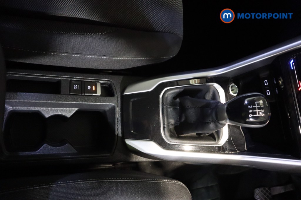 Used Volkswagen T-Roc 2023 for sale - 77886304: Photo 15