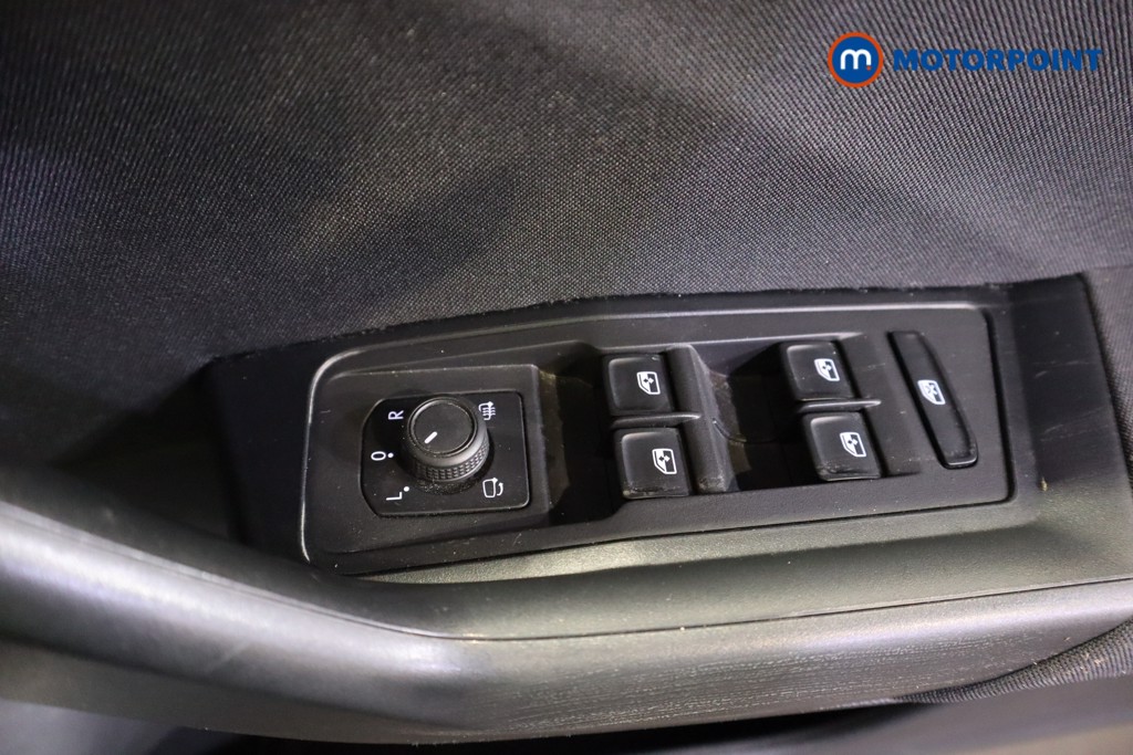 Used Volkswagen T-Roc 2023 for sale - 77886304: Photo 22