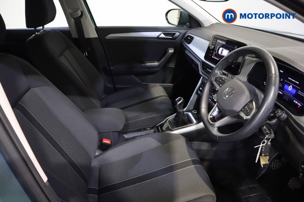 Used Volkswagen T-Roc 2023 for sale - 77886304: Photo 24