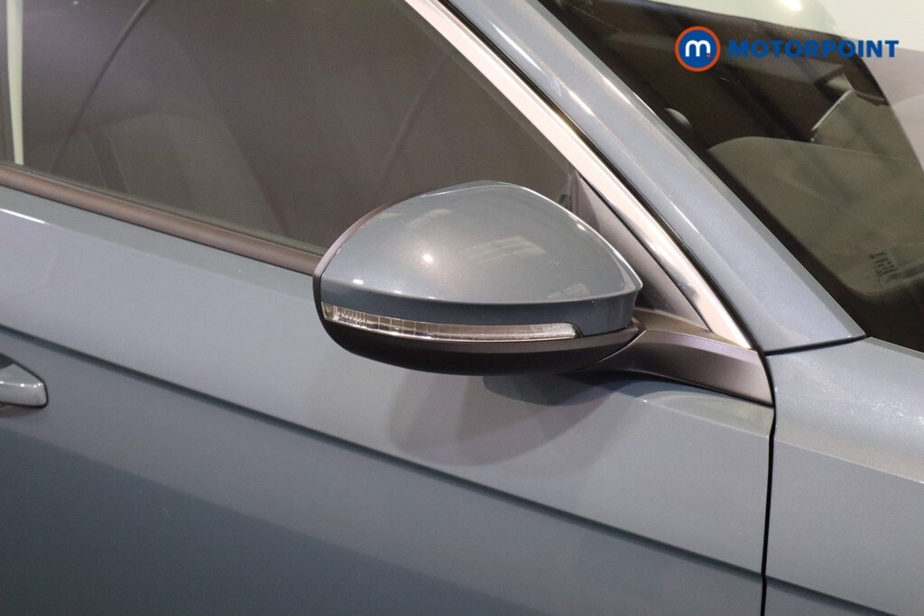 Used Volkswagen T-Roc 2023 for sale - 77886304: Photo 33