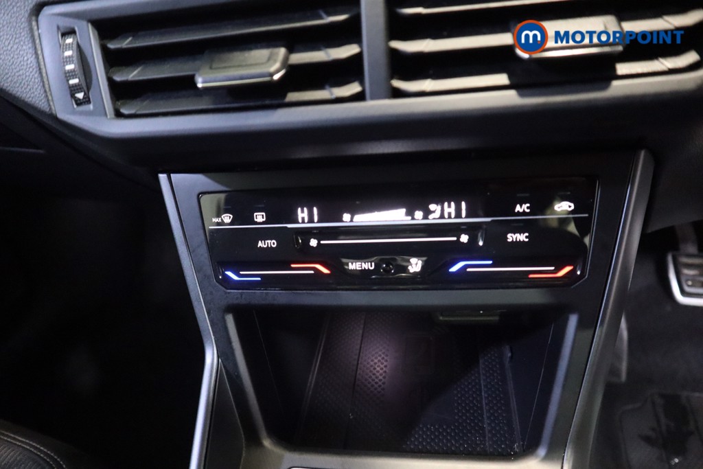 Used Volkswagen Taigo 2024 for sale - 76438528: Photo 13