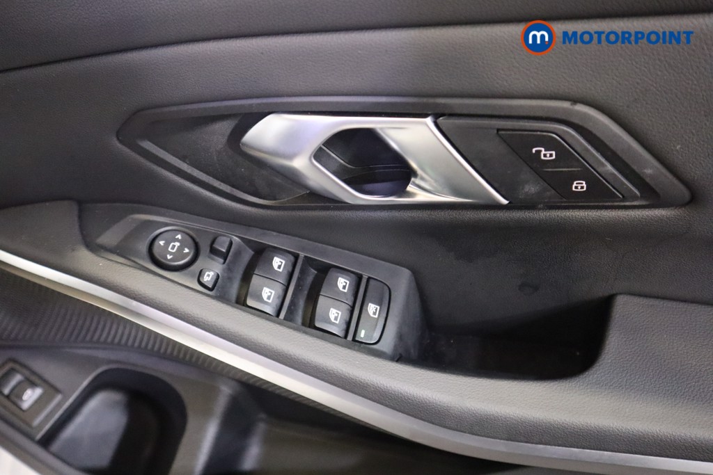 Used BMW 3 Series 2025 for sale - 76131712: Photo 17