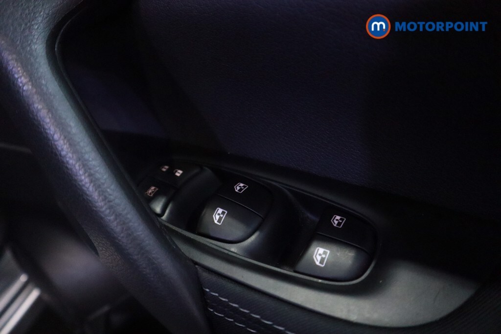 Used Nissan Qashqai for sale - 77862720: Photo 12