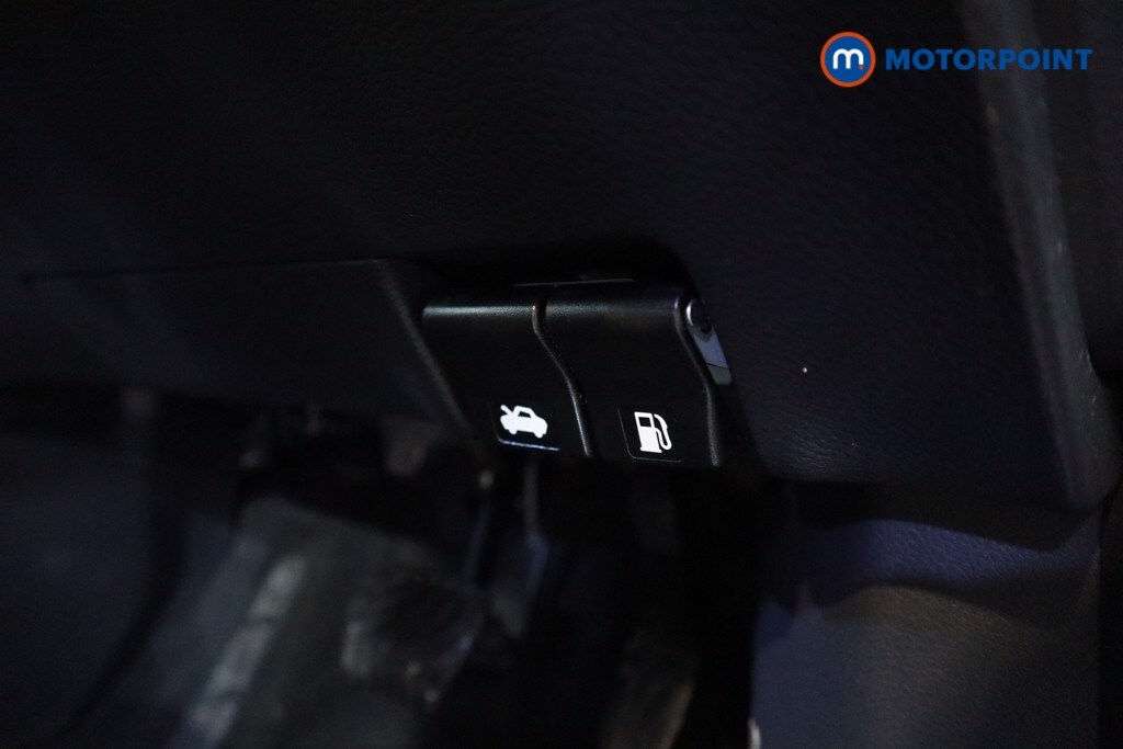 Used Nissan Qashqai for sale - 77862720: Photo 16