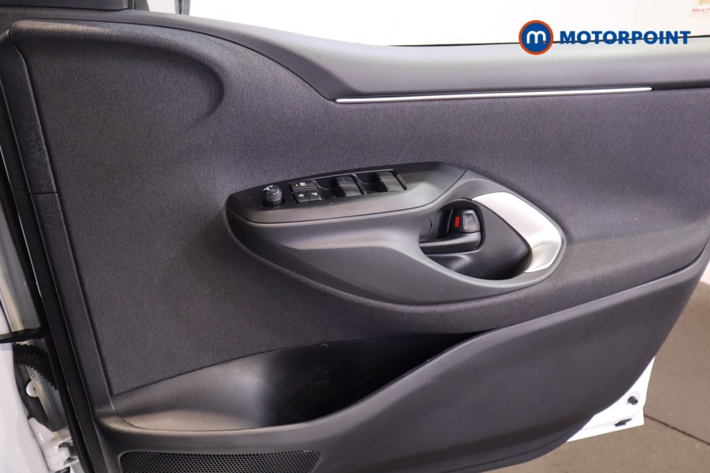 Used Toyota Yaris 2025 for sale - 76797329: Photo 16