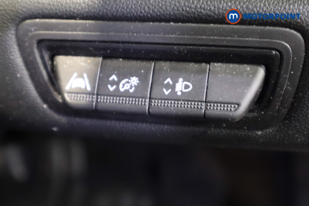 Used Renault Captur 2023 for sale - 77505859: Photo 24