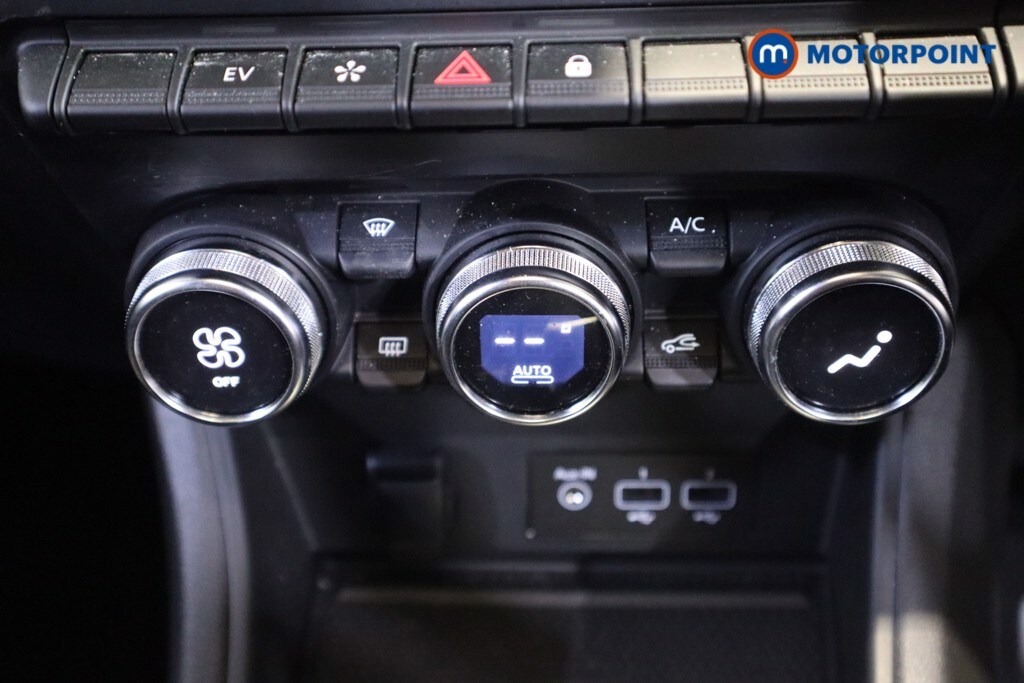 Used Renault Captur 2023 for sale - 77505859: Photo 30