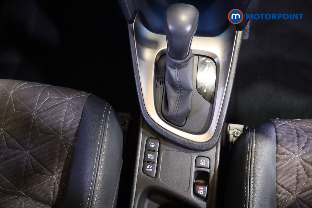 Used Toyota Yaris Cross 2021 for sale - 76428746: Photo 14