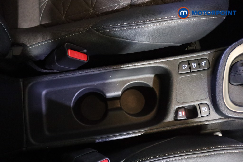 Used Toyota Yaris Cross 2021 for sale - 76428746: Photo 15