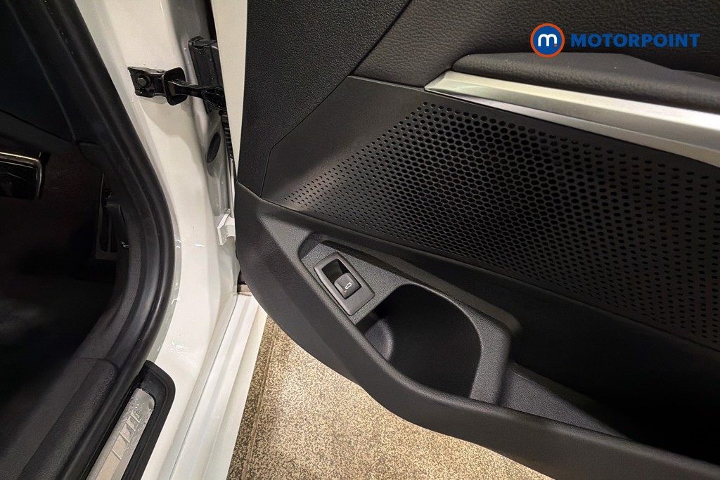 Used BMW 3 Series 2025 for sale - 78199477: Photo 28