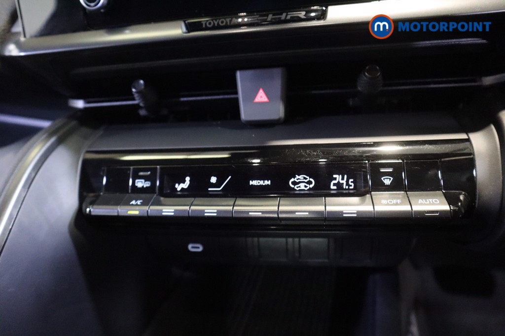 Used Toyota C-HR 2024 for sale - 76279039: Photo 13