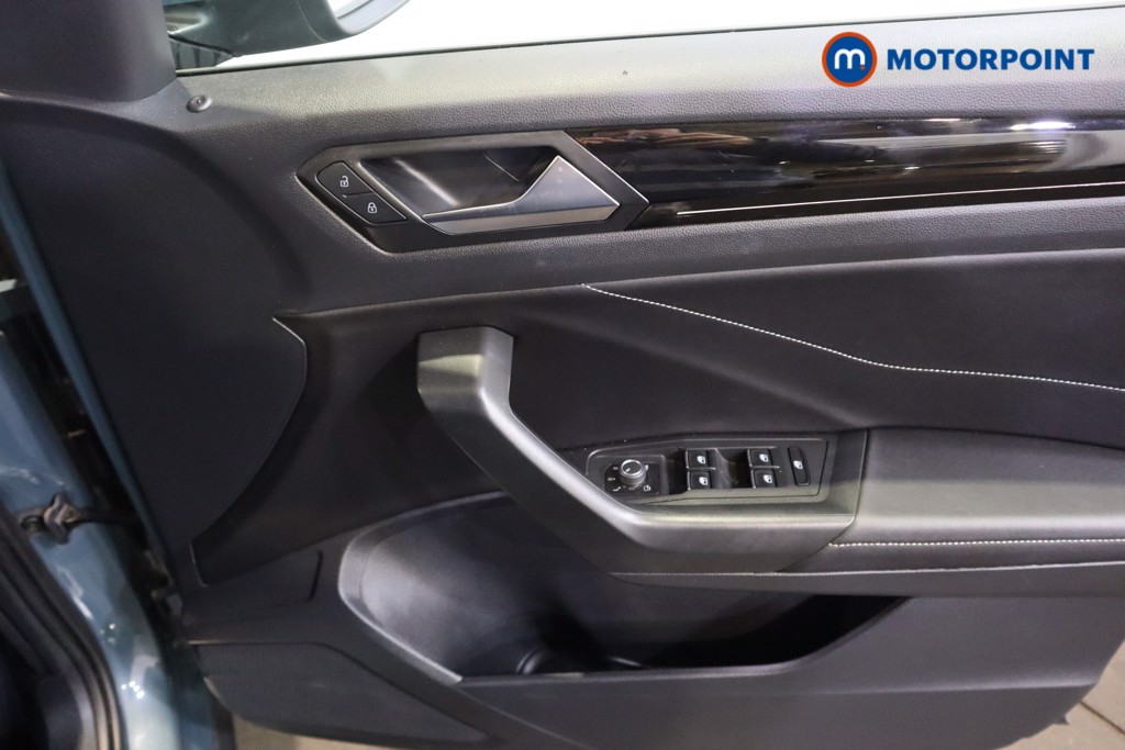 Used Volkswagen T-Roc 2022 for sale - 77557228: Photo 18