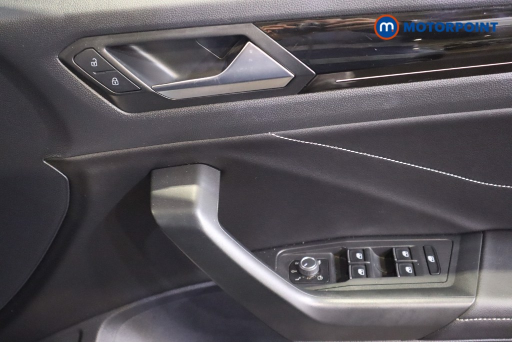 Used Volkswagen T-Roc 2022 for sale - 77557228: Photo 19