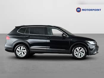 Used Volkswagen Tiguan Allspace 2023 for sale - 79842523: Photo