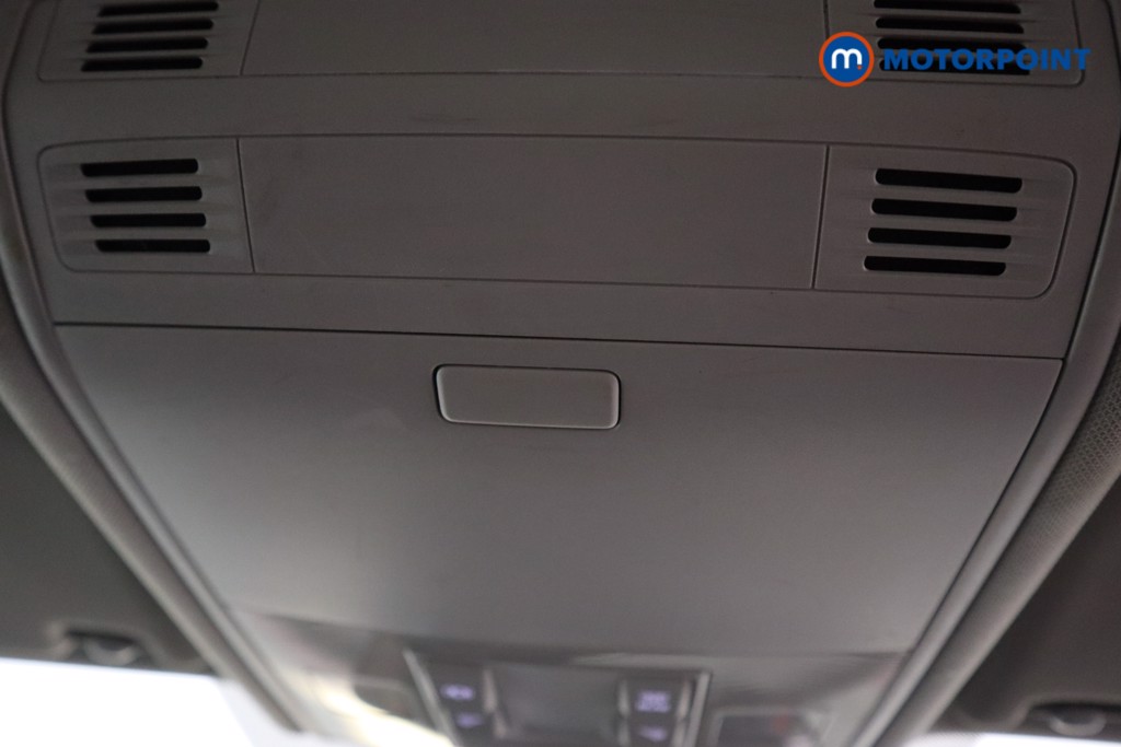 Used Volkswagen Golf 2017 for sale - 77327050: Photo 33