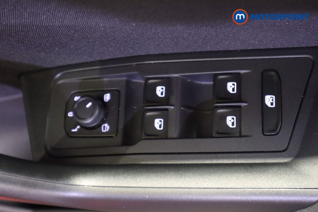 Used Volkswagen T-Roc 2022 for sale - 77653945: Photo 23